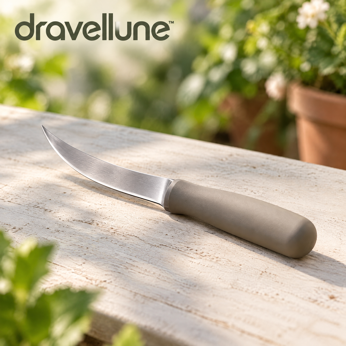 Dravellune™ Curved Garden Weeding Knife